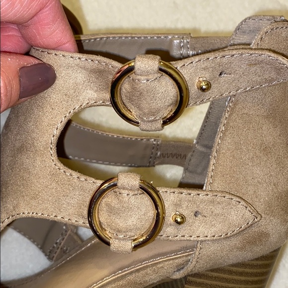 Apt. 9 Defined Comfort Peep Toe Heel Booties - Picture 11 of 11